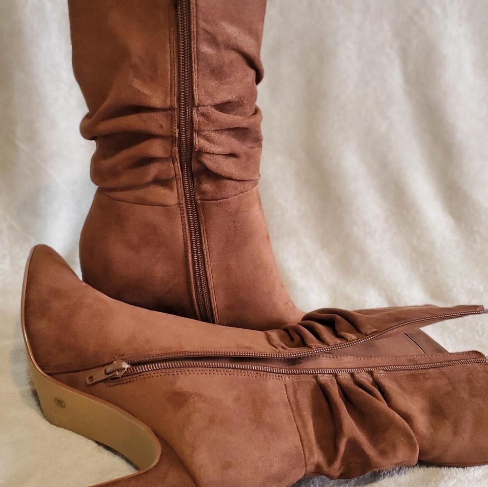 Chinese Laundry Tan Suede Heeled Boots
